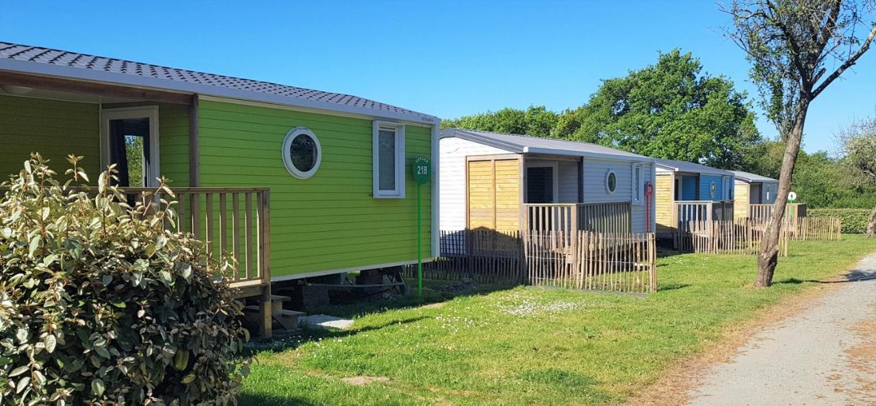 Camping Insolite Le Haut Village サン・ミシェル・シェフ・シェフ エクステリア 写真