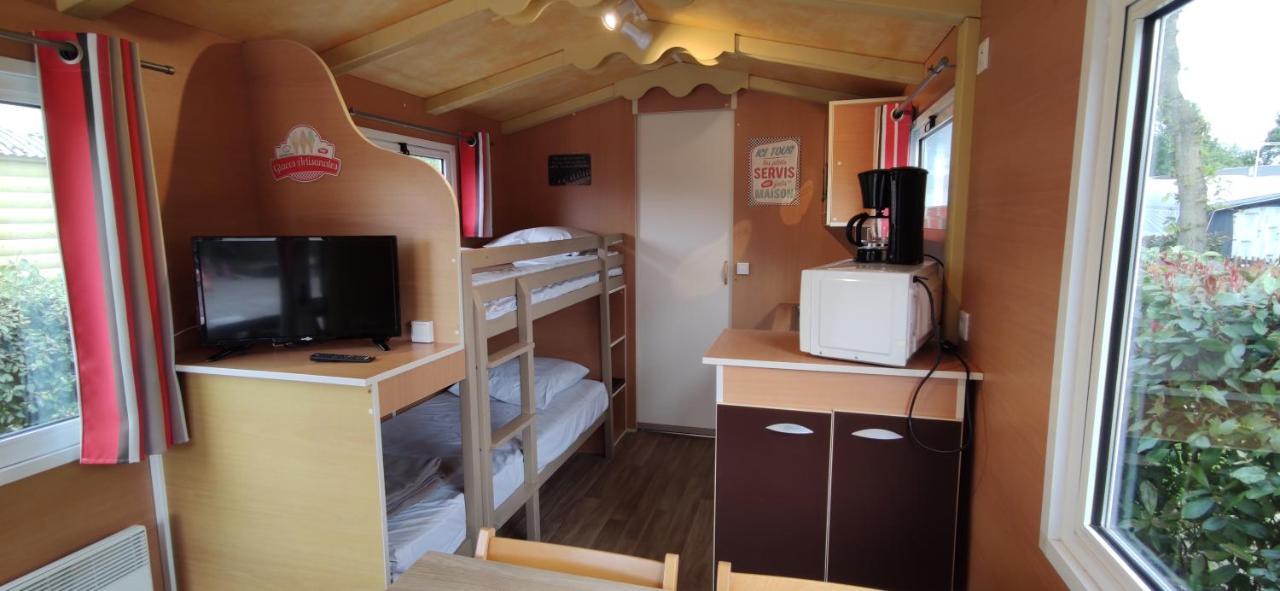 Camping Insolite Le Haut Village サン・ミシェル・シェフ・シェフ エクステリア 写真
