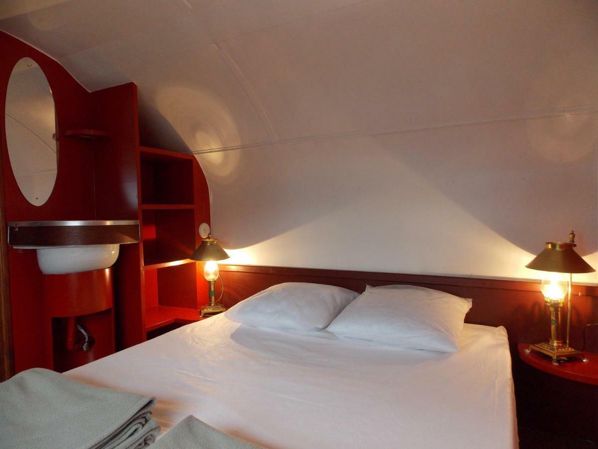 Camping Insolite Le Haut Village サン・ミシェル・シェフ・シェフ エクステリア 写真